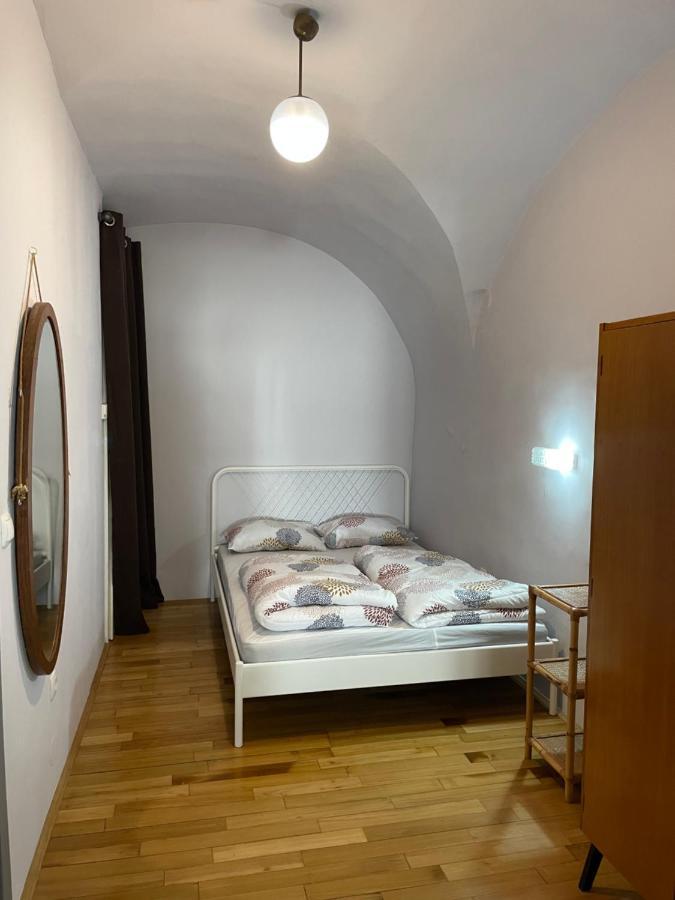 Vintage Charm Apartment Ljubljana Exteriör bild